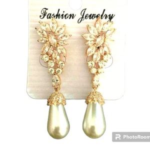 Wedding Earrings Cubic Zirconia Leaf Dangle Gold Pearl Earrings Drop